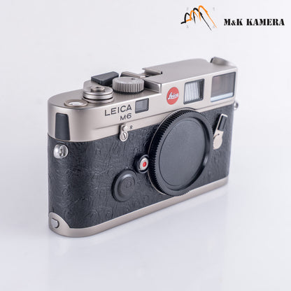 Leica M6 classic 0.72 Titan Film Rangefinder Camera 10412 #88755
