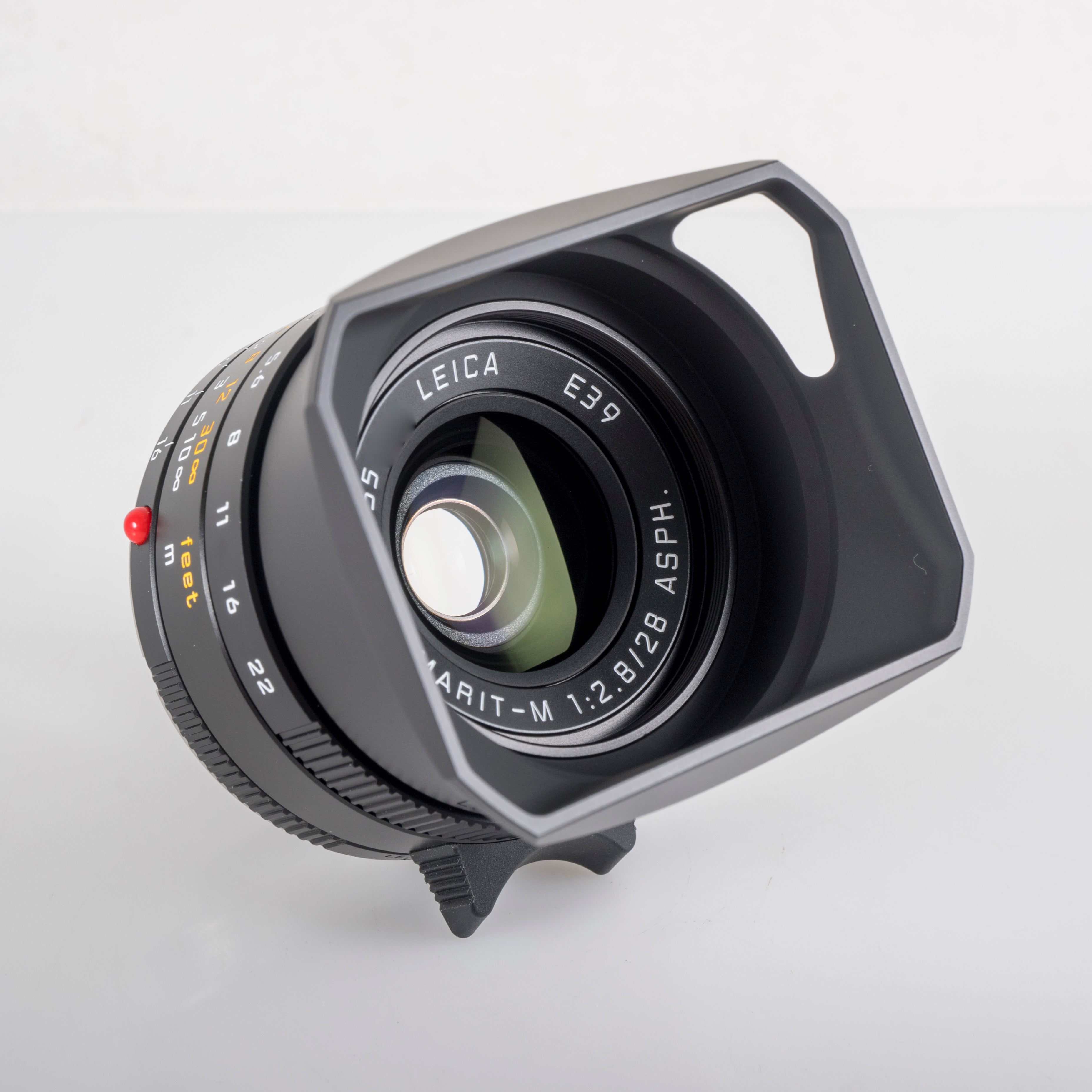Brand New Leica Elmarit-M 28mm/F2.8 ASPH./ 11677 Lens Germany