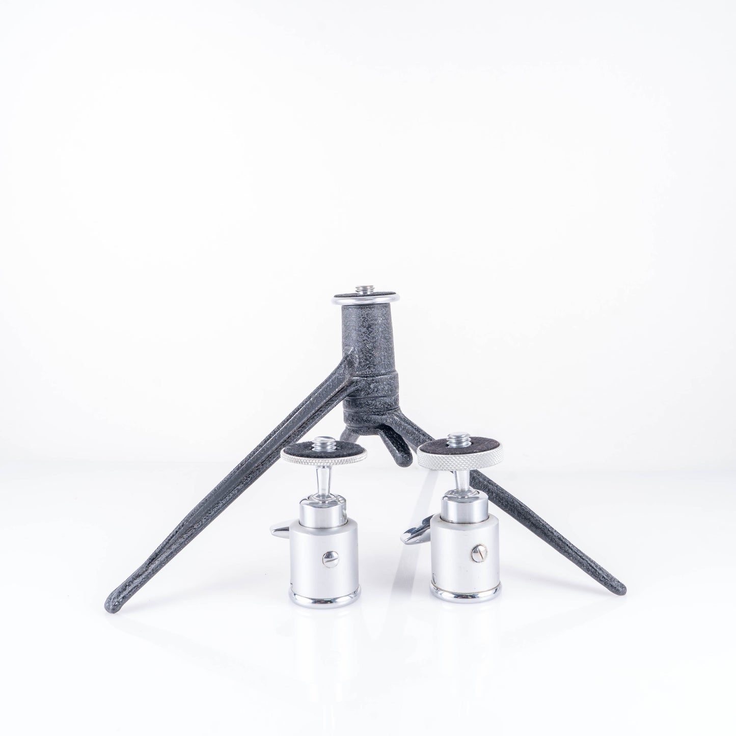 Leica Vintage Black Crinkle Finish Table-top Tripod for M Camera #11046