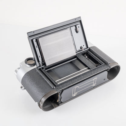 Leica M2 Round Button Rewind Silver Film Rangefinder Camera Boxed #11908