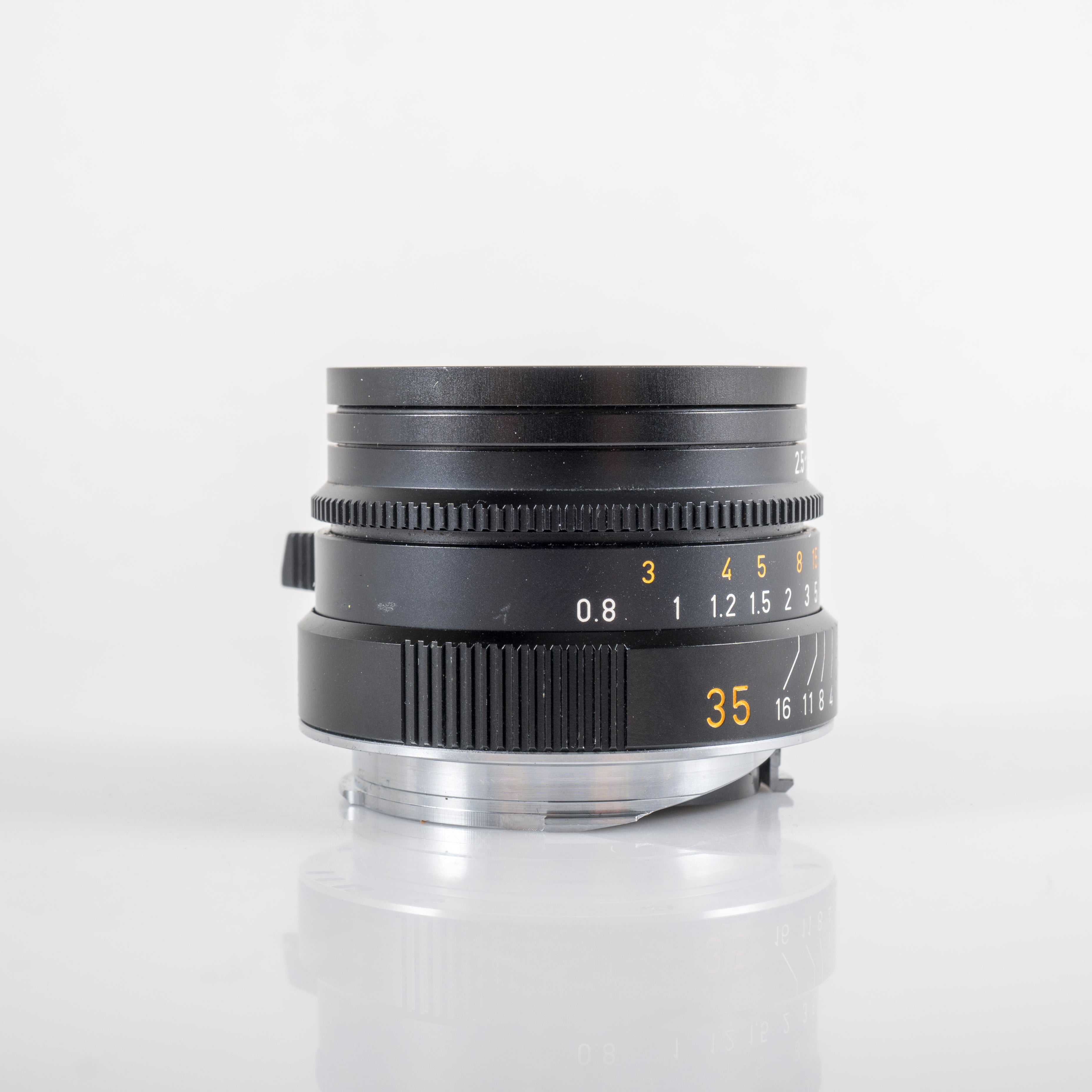 Leica Summarit-M 35mm/F2.5 Lens Germany 11643 #11970 – M&K Kamera