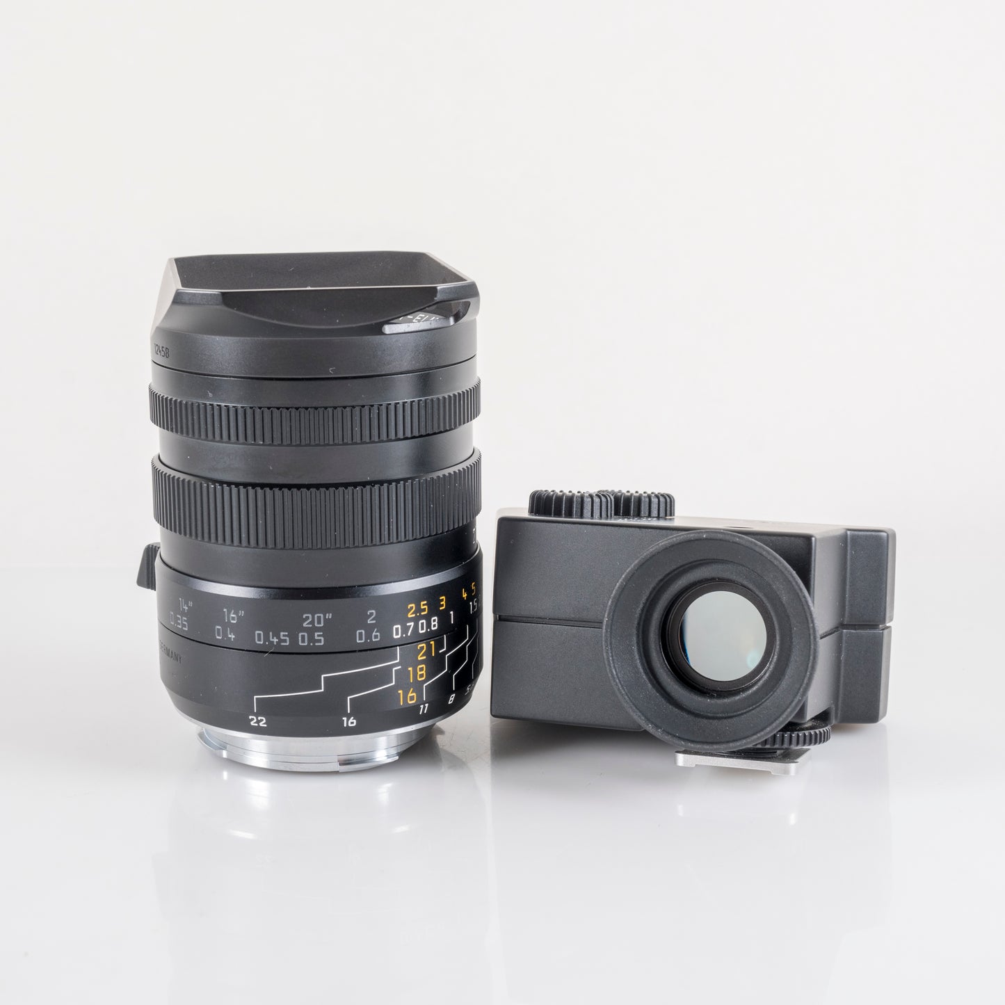 Leica Tri-Elmar-M 16-18-21mm/F4.0 ASPH/ w/ finder boxed 11642 11642 #11900