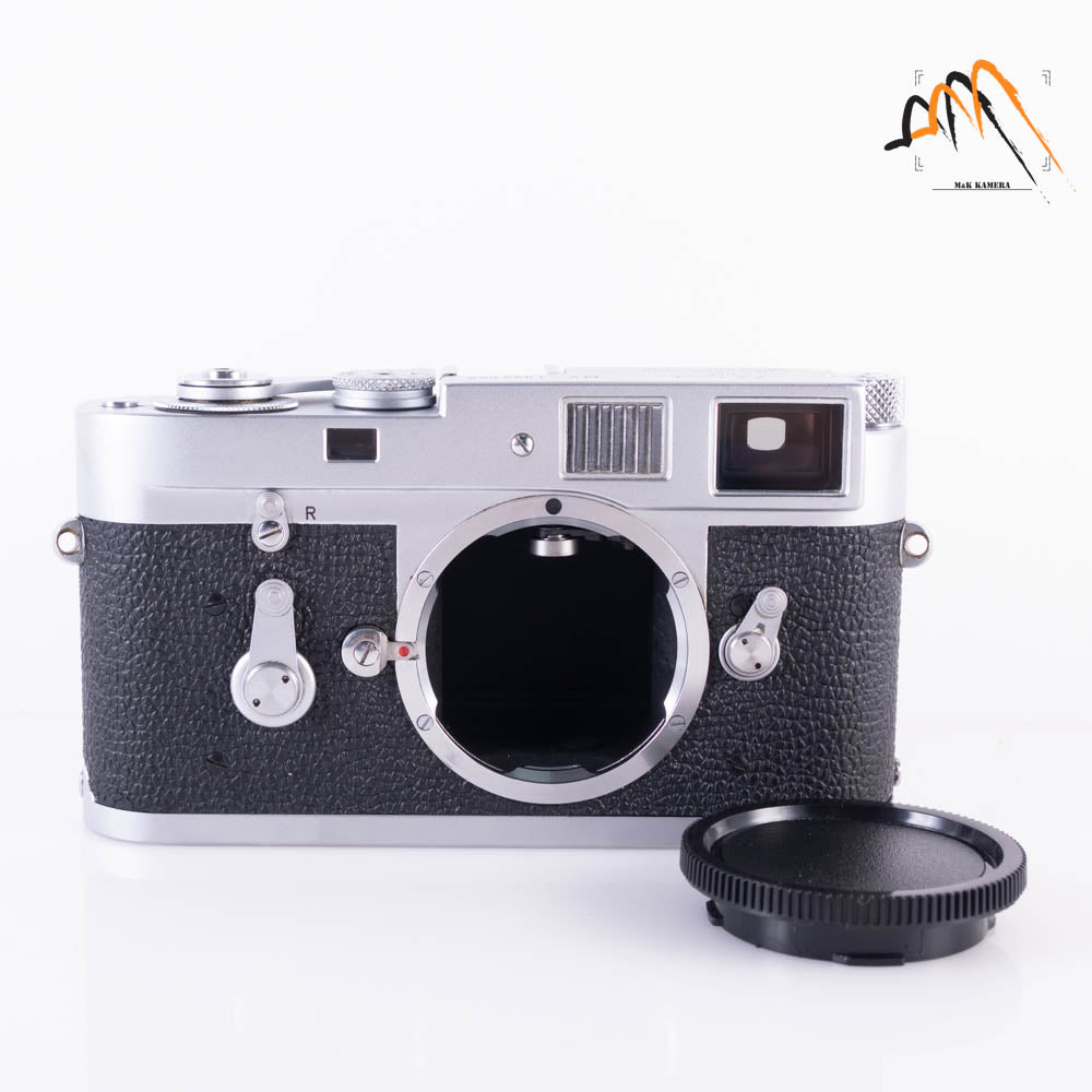 Leica M2 Silver Film Rangefinder Camera #87857