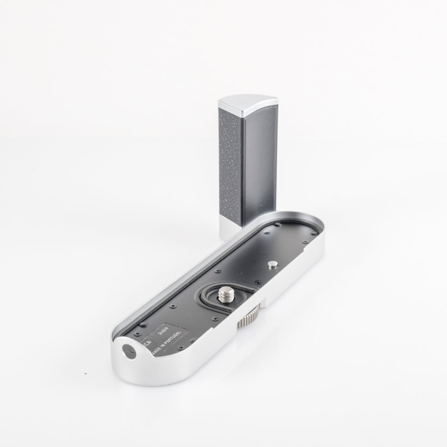 Leica Handgrip M10 Silver 24019 #23851