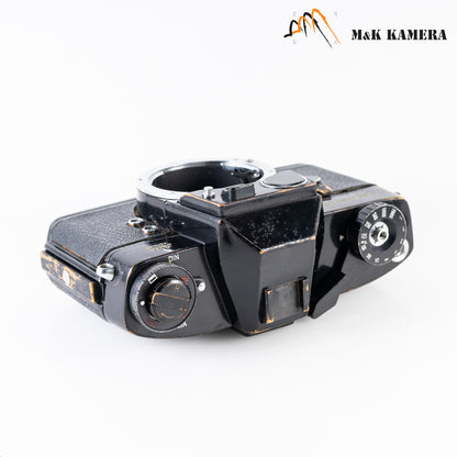 Leicaflex Mark II Black Paint Film SLR Camera #22660