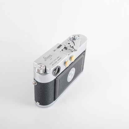 Leica M2 Silver Film Rangefinder Camera #11952