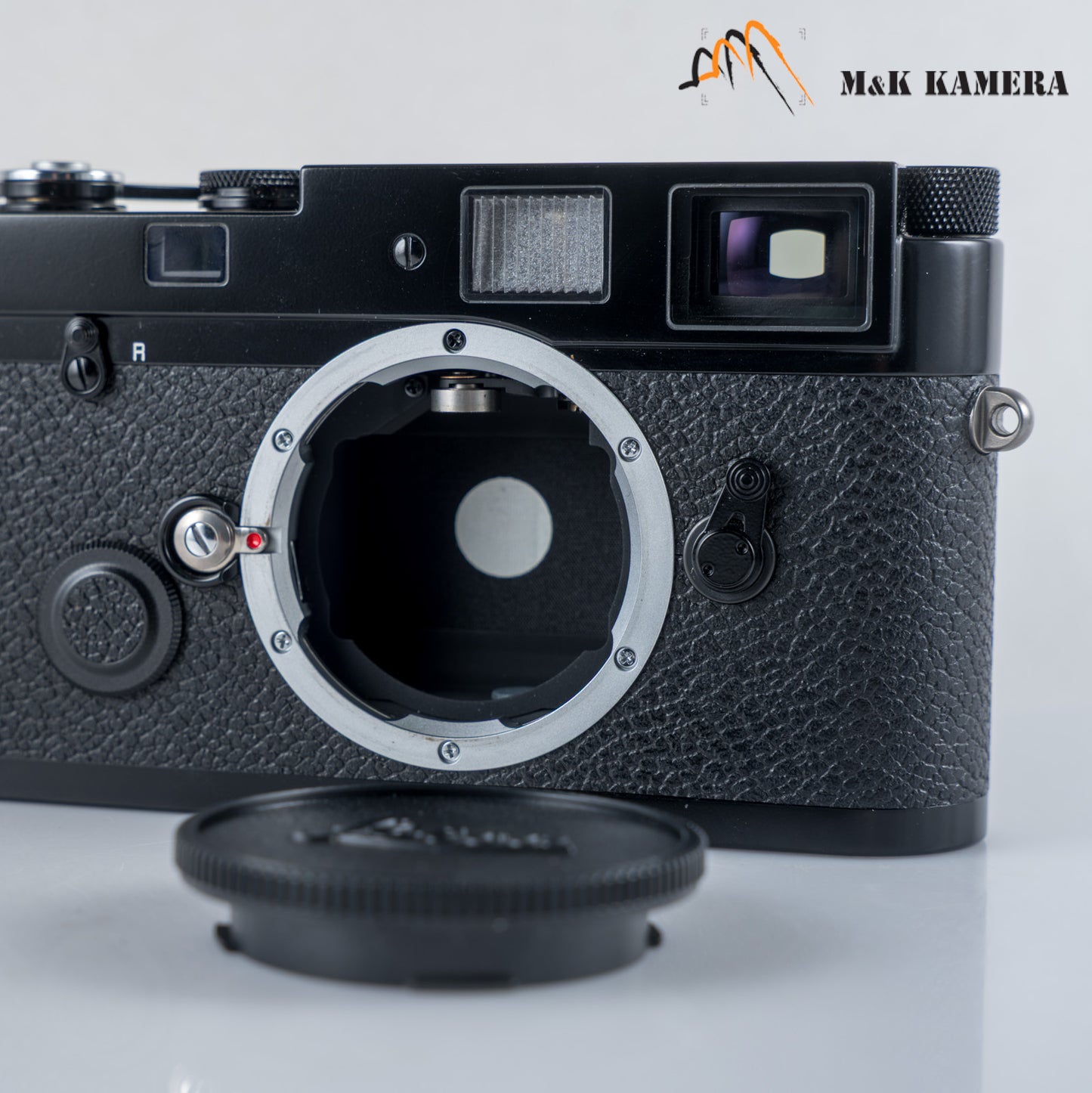 Leica MP 10302 0.72 Black Paint Film Rangefinder Camera 10302 #23927