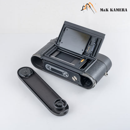 Leica M7 0.72 Black Film Rangefinder Camera 10503 #12138