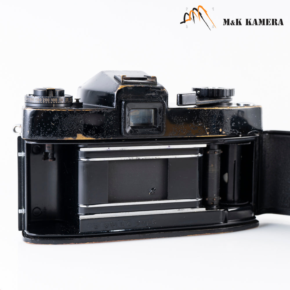 Leicaflex Mark II Black Paint Film SLR Camera #22660