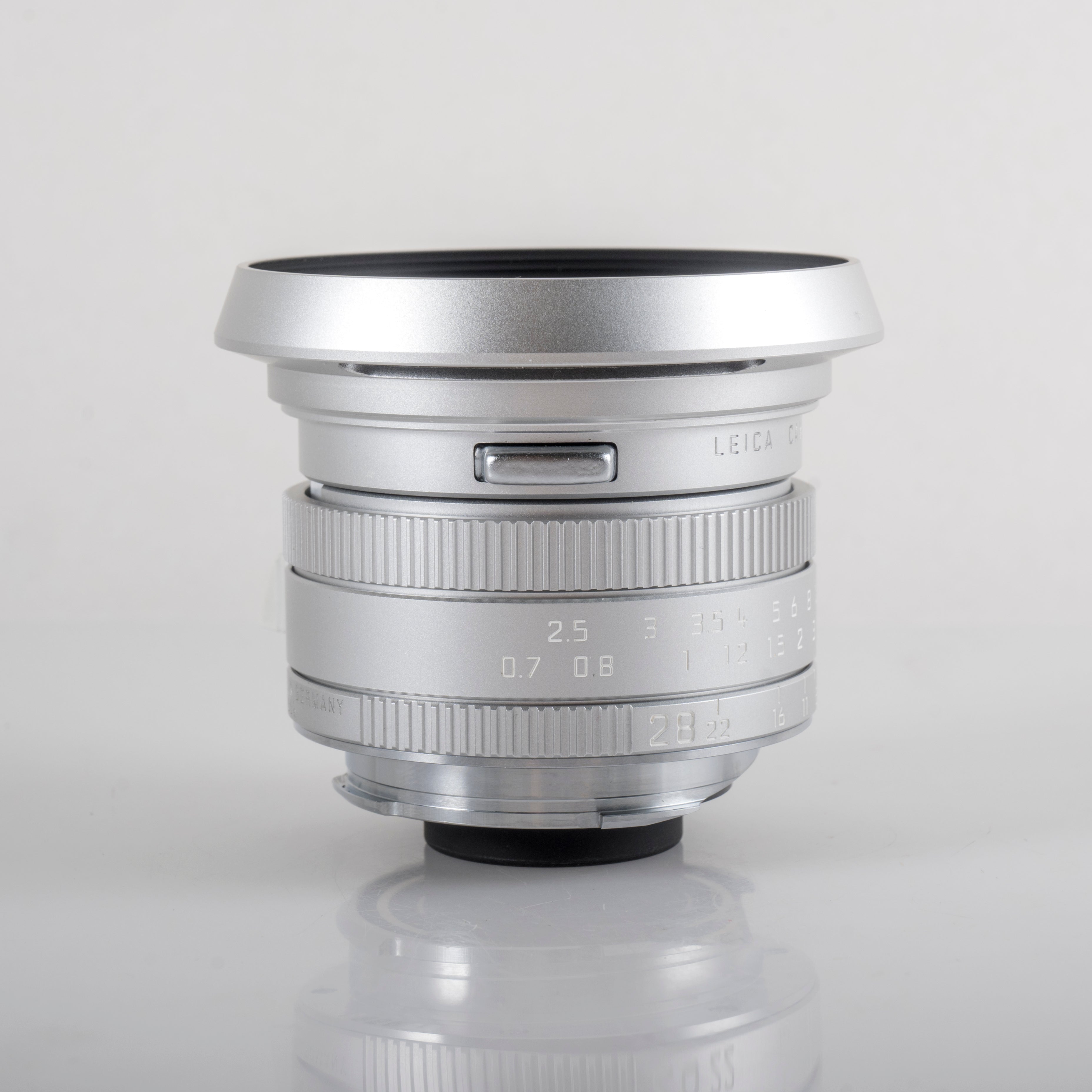 Leica Elmarit-M 28mm/F2.8 E39 Asph 11664 Silver Lens Yr.2009
