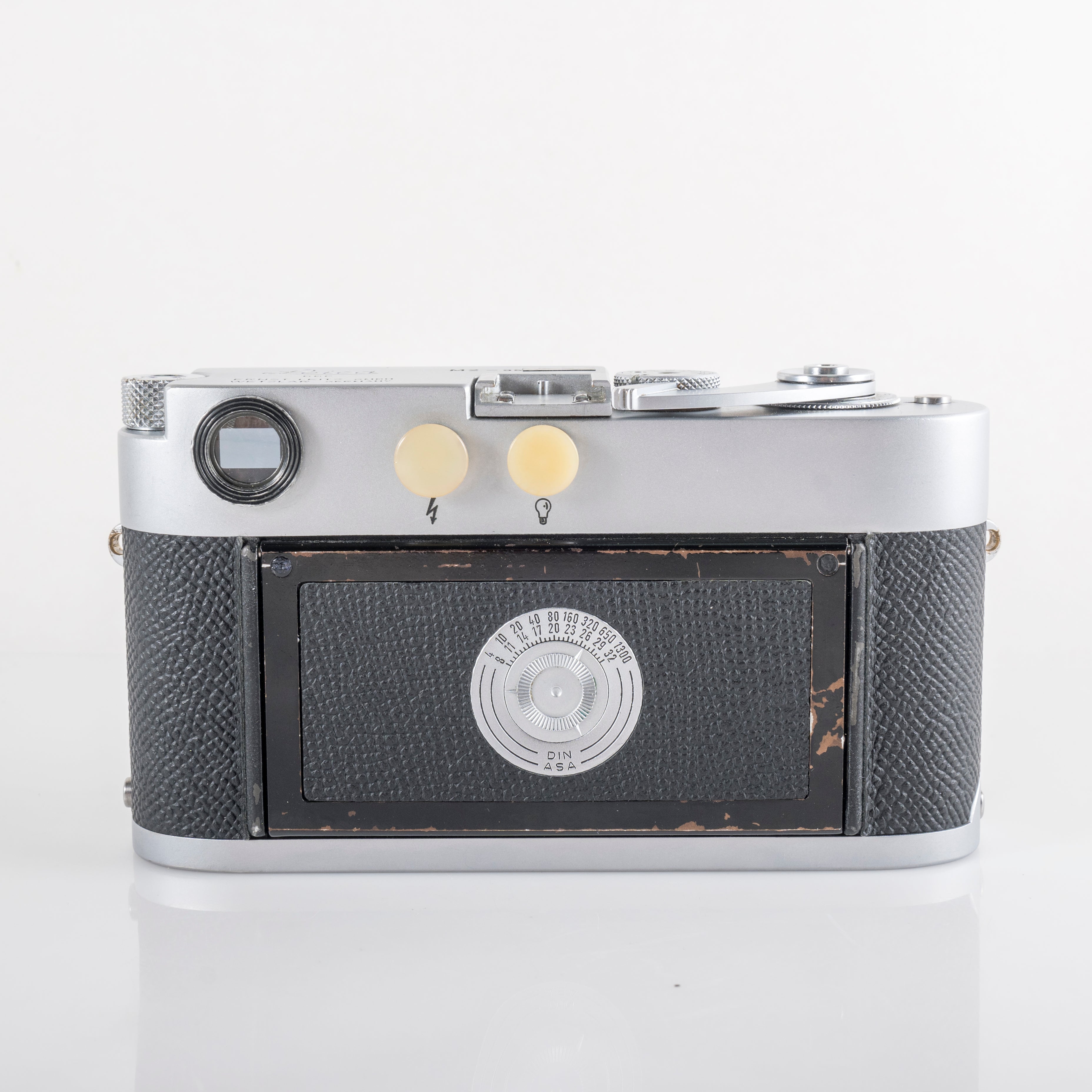 Leica M2 Silver Film Rangefinder Camera #11952 – M&K Kamera
