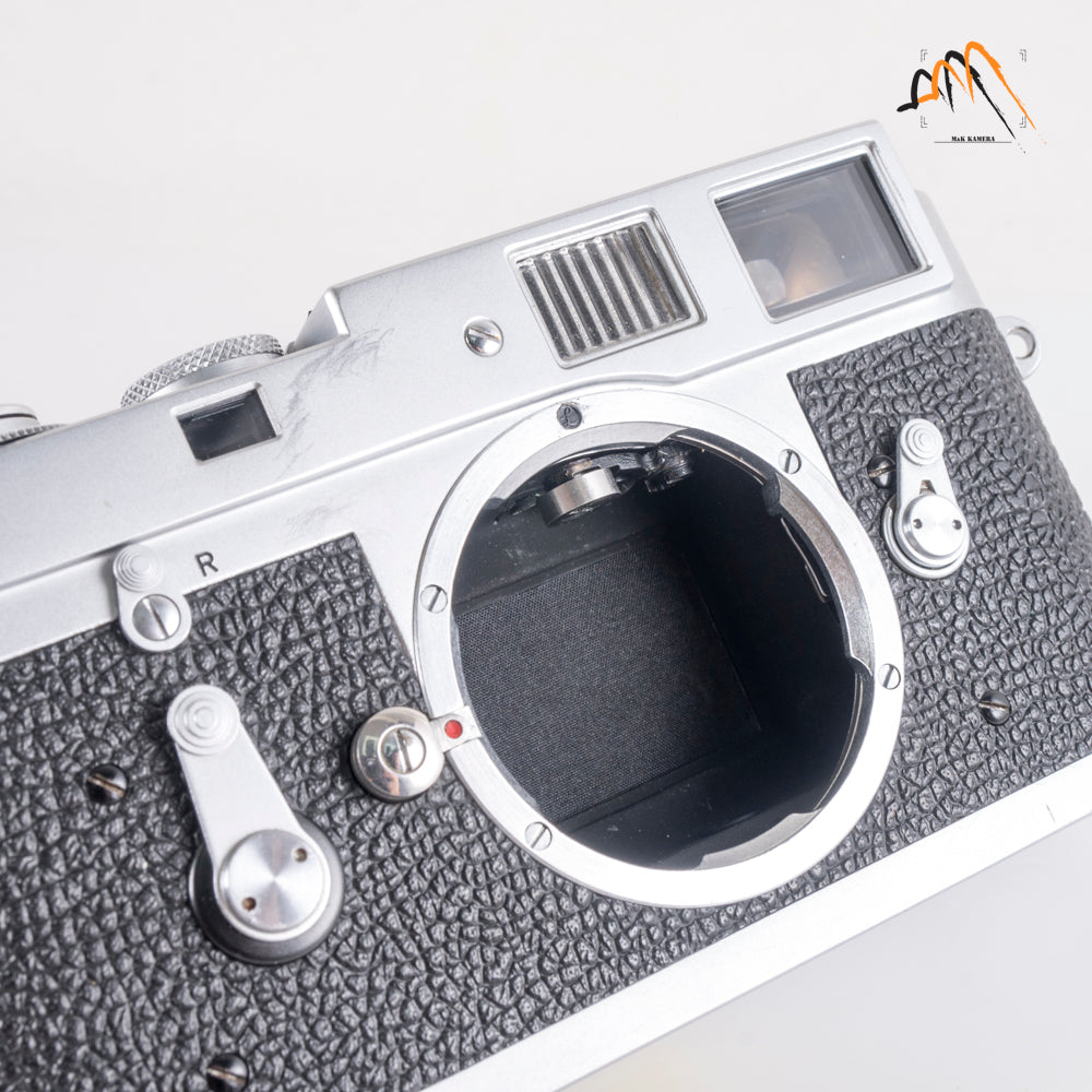 Leica M2-R Silver Film Rangefinder Camera KS-15 #10527