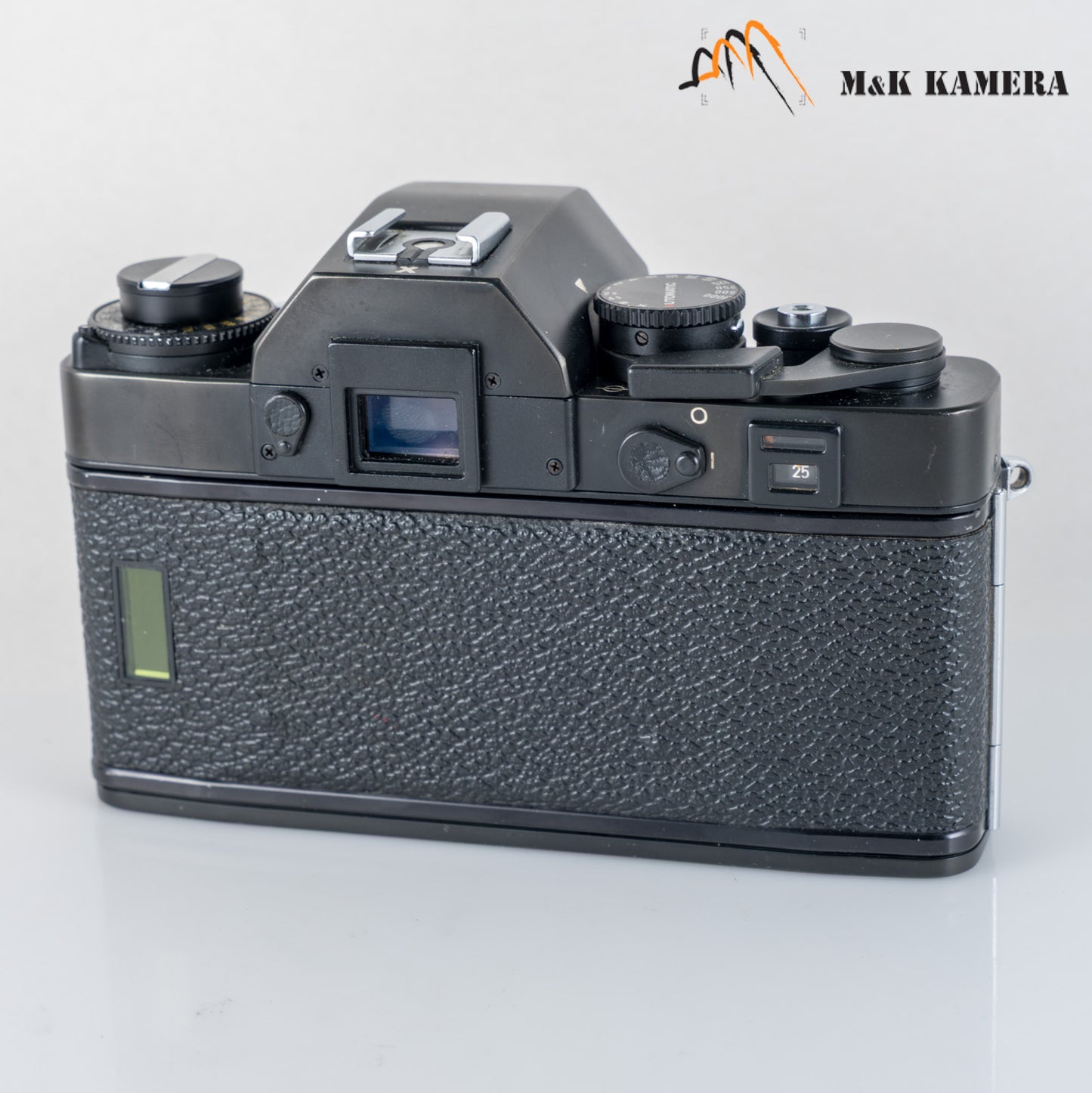 Leica R3 Film SLR Camera #23917