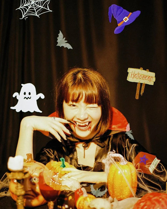 A Girl Has Film 'Halloween'  ISO200 135 Speical Efffect Color Negative Film 36exp