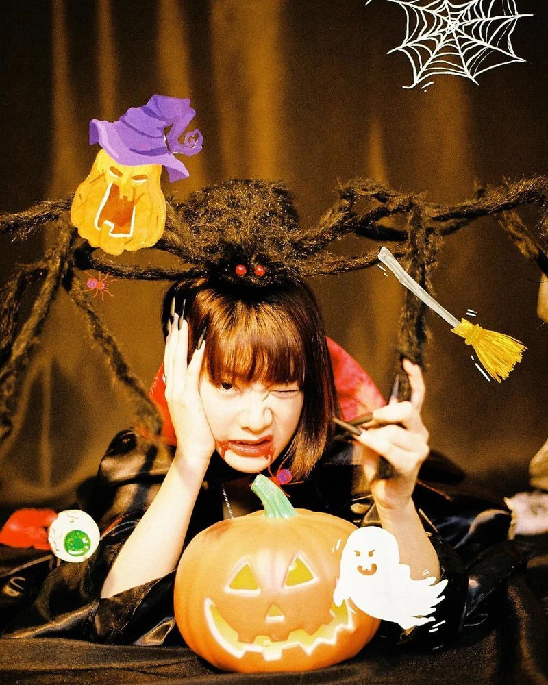 A Girl Has Film 'Halloween'  ISO200 135 Speical Efffect Color Negative Film 36exp
